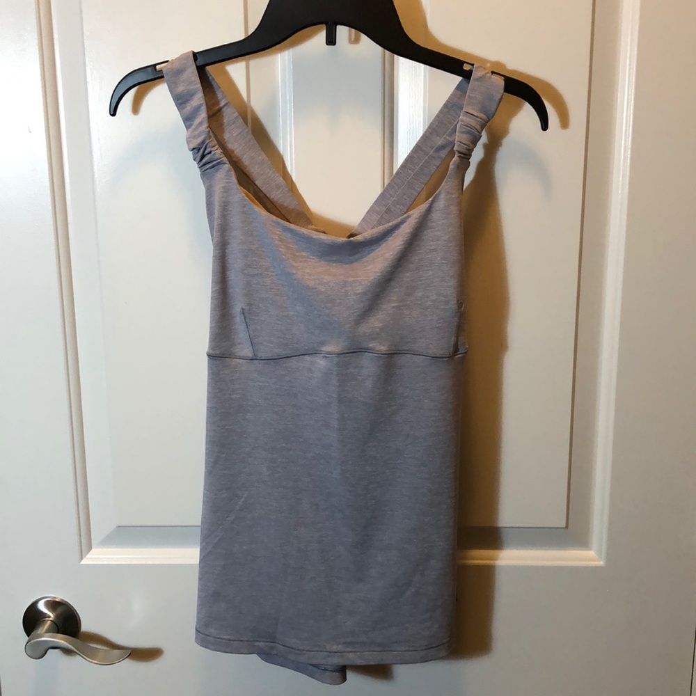 Lululemon Silver  Top, size 12